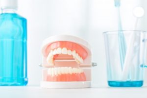 保護中: 入れ歯の選び方と保管方法①